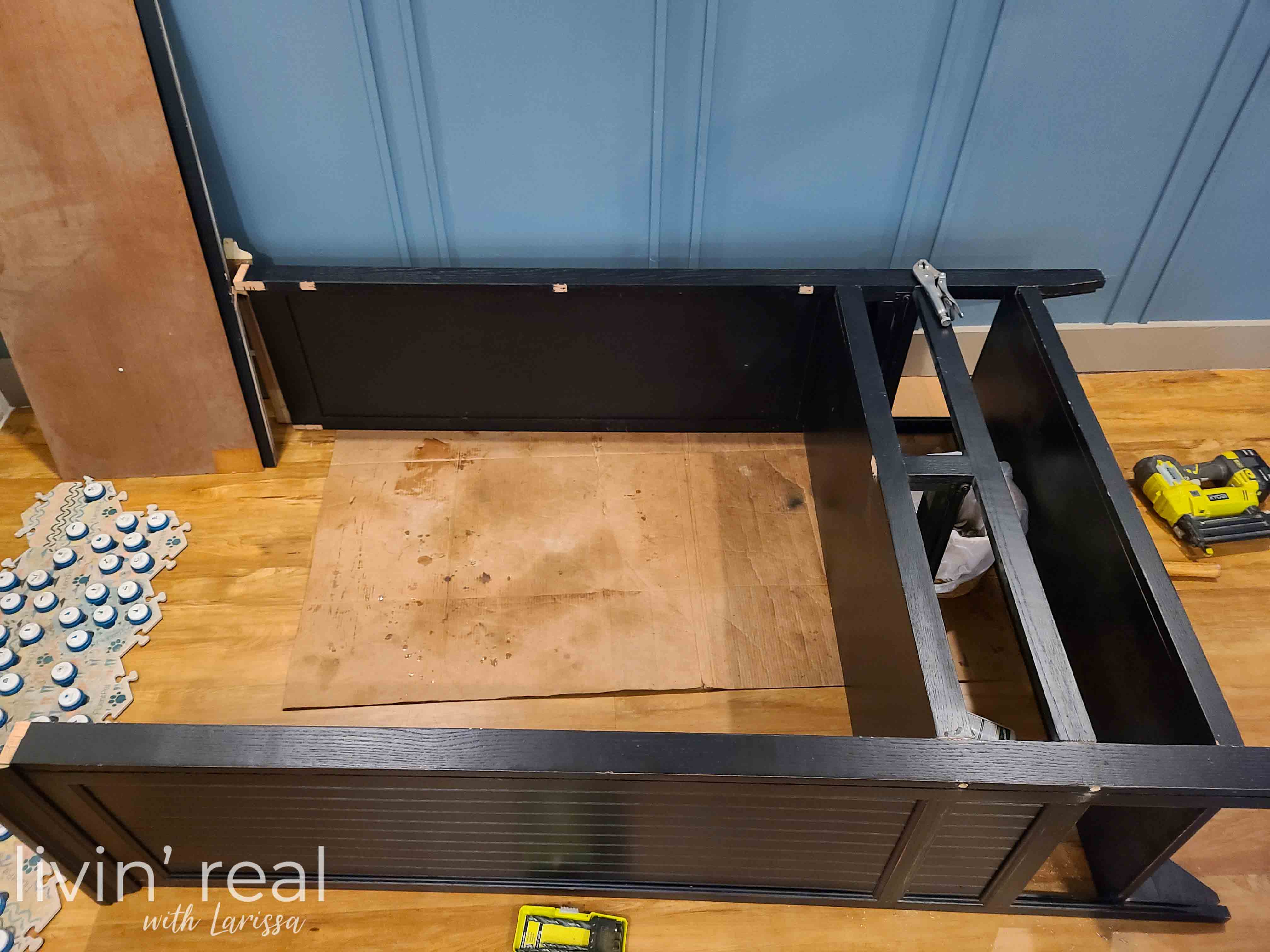Cabinet Sides Assembled | livinrealwithlarissa.com #livinrealwithlarissa Cabinet Sides Assembled | livinrealwithlarissa.com #livinrealwithlarissa