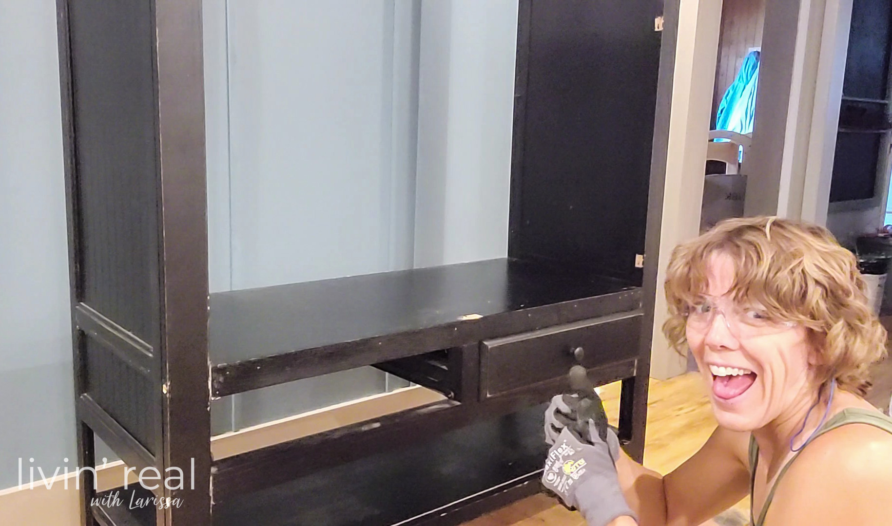 Drawer Fitting | livinrealwithlarissa.com #livinrealwithlarissa Drawer Fitting | livinrealwithlarissa.com #livinrealwithlarissa
